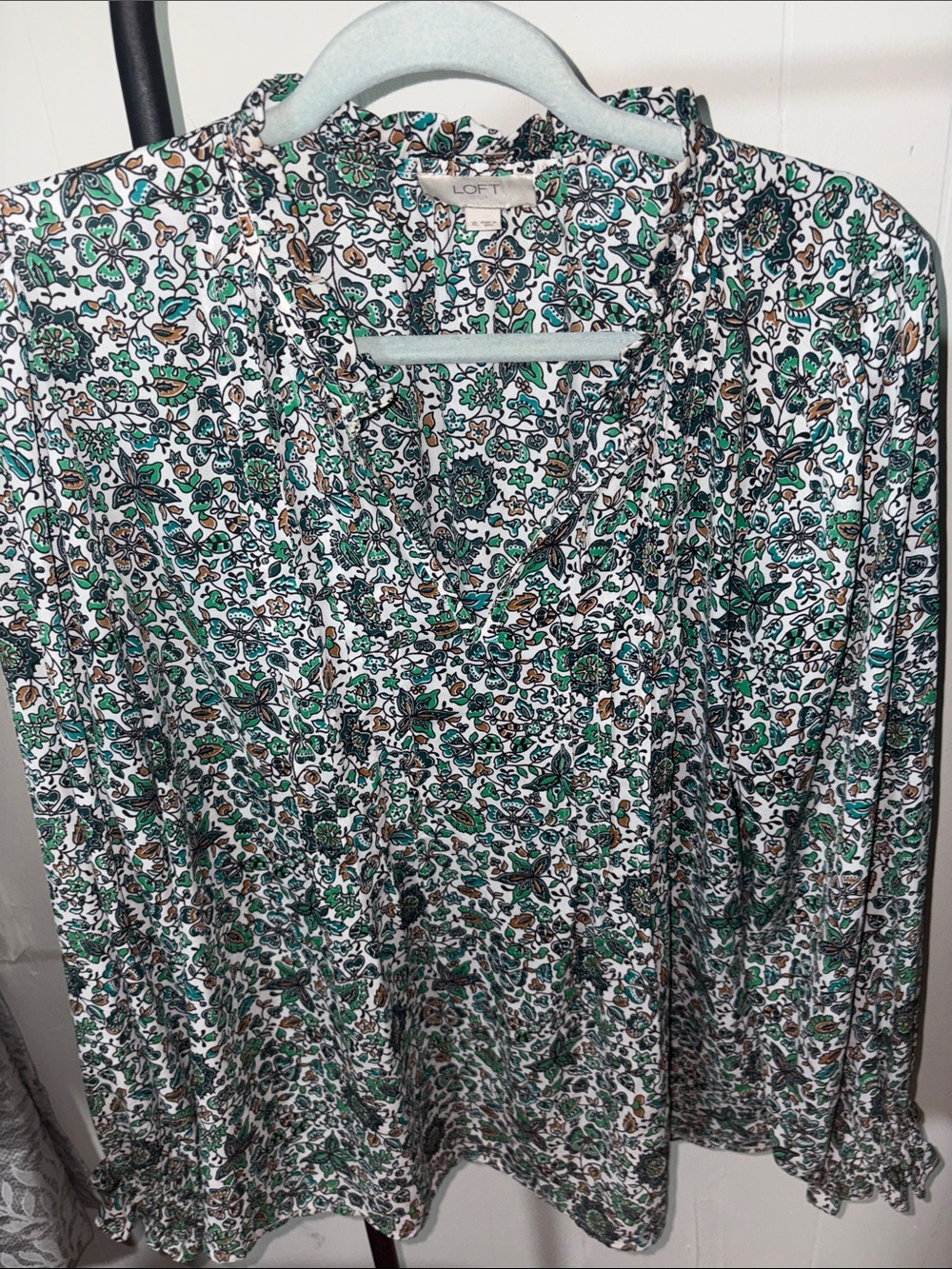LOFT Green and White Floral Ruffled V-Neck Blouse